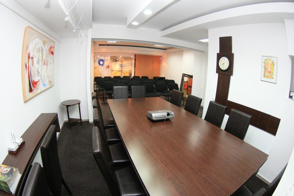 Pensiunea Studio Bacău Eksteriør billede
